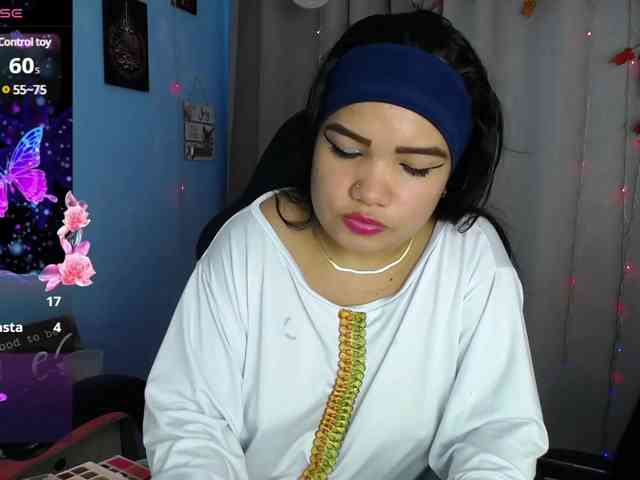 FalakYasin webcam