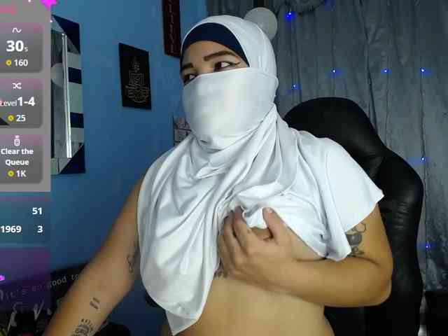 FalakYasin webcam