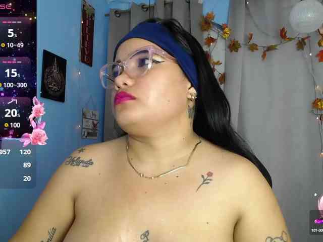 FalakYasin webcam