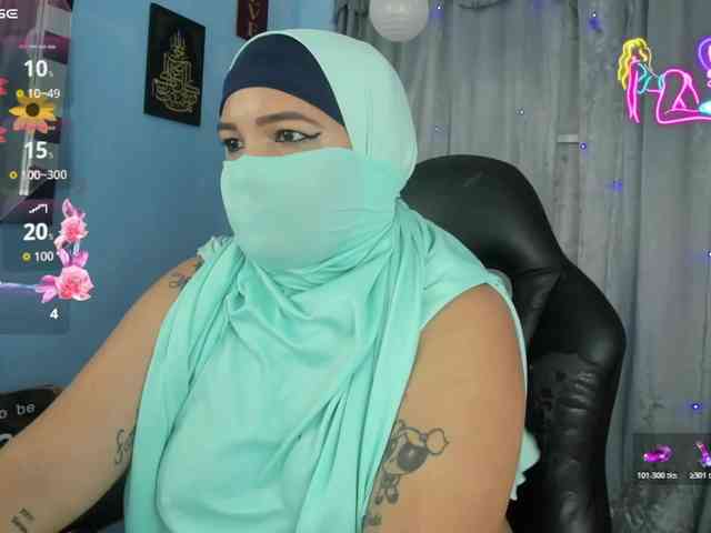 FalakYasin webcam