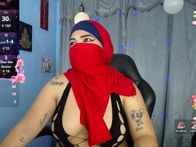 FalakYasin webcam