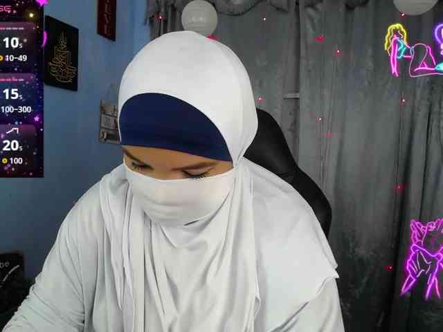 FalakYasin webcam