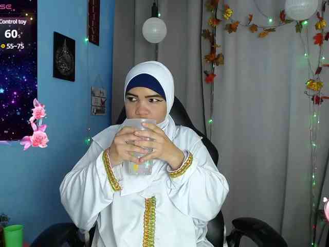 FalakYasin webcam