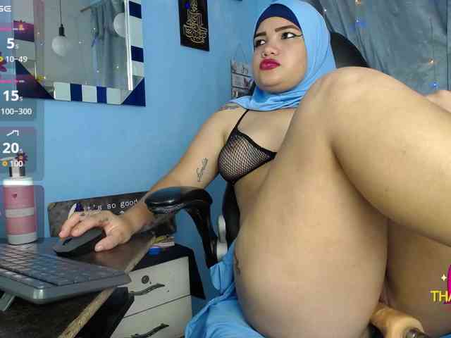 FalakYasin webcam