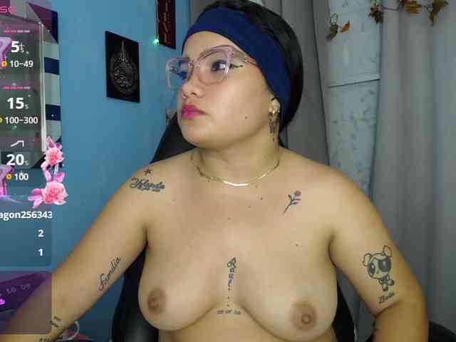 FalakYasin webcam