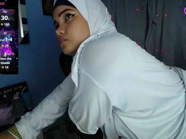 FalakYasin webcam