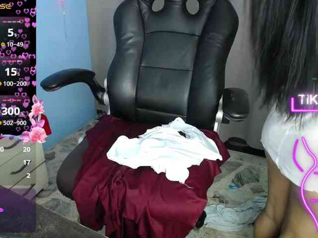 FalakYasin webcam