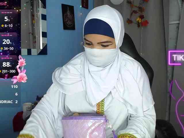 FalakYasin webcam