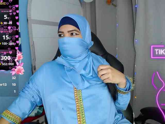 FalakYasin webcam