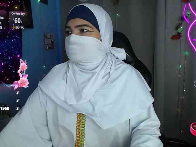 FalakYasin webcam