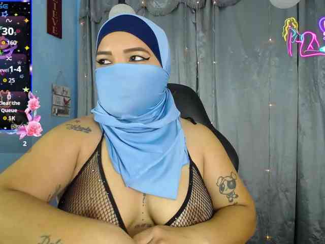 FalakYasin webcam