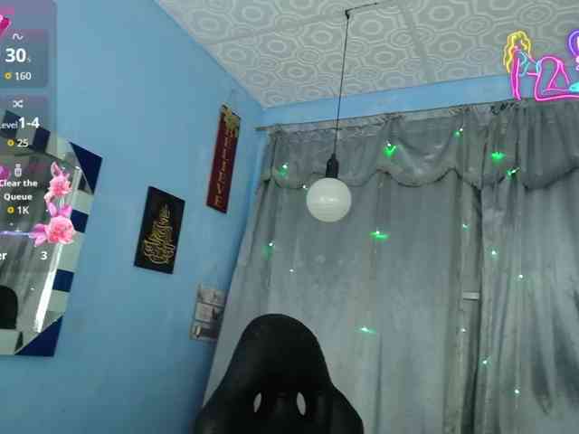 FalakYasin webcam