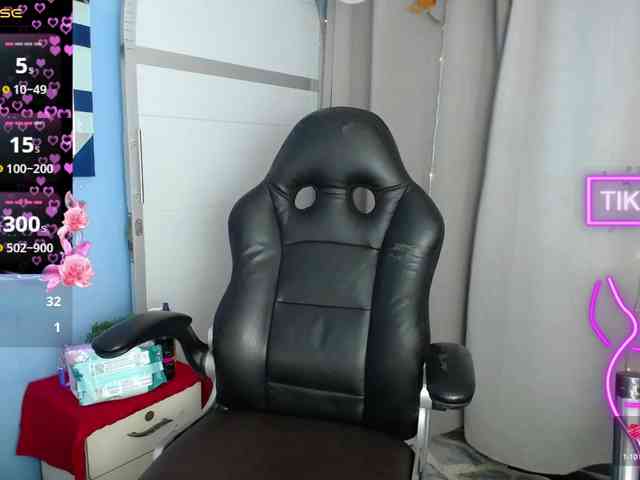 FalakYasin webcam