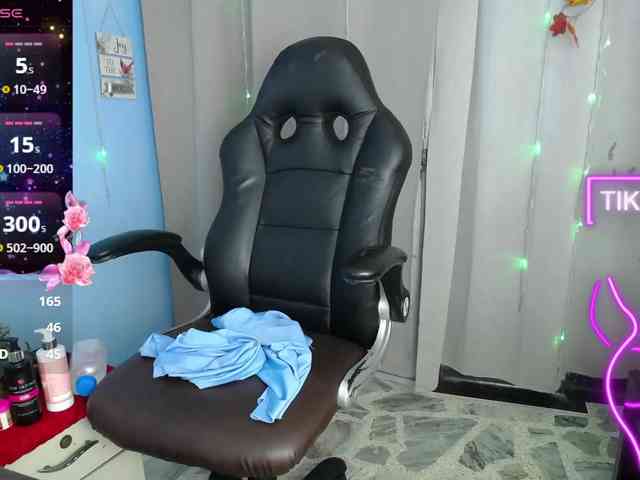 FalakYasin webcam