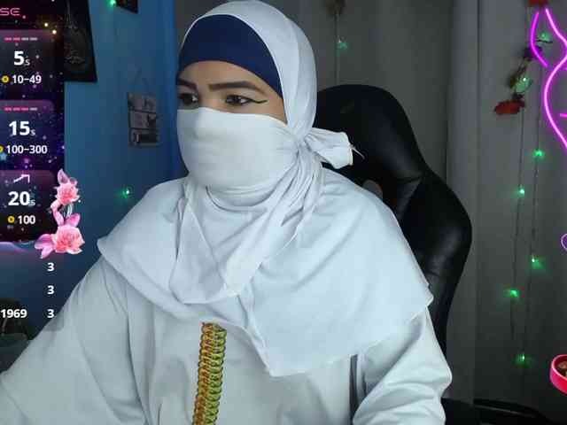 FalakYasin webcam