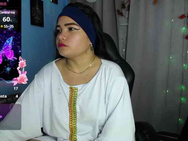 FalakYasin webcam