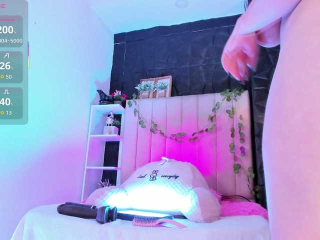  hellenbunnyx chat room