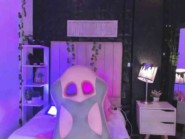 hellenbunnyx webcam
