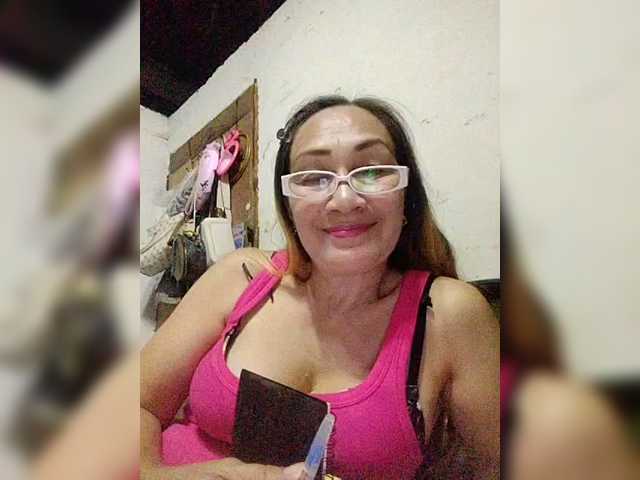 cherrywhite03's BongaCams show and profile