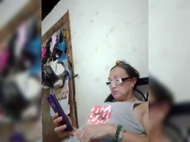 cherrywhite03's BongaCams show and profile