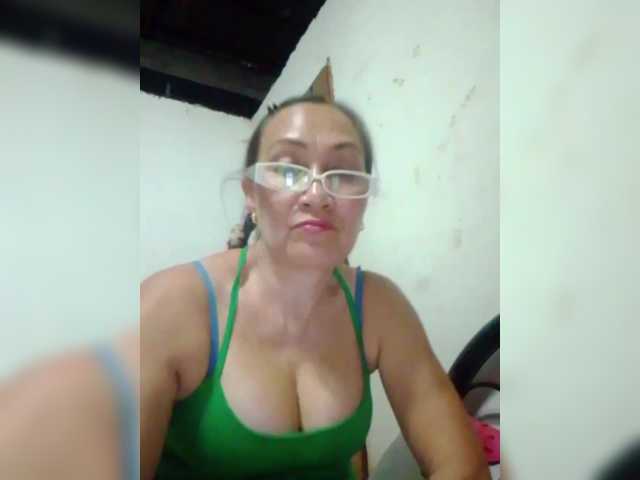 cherrywhite03's BongaCams show and profile