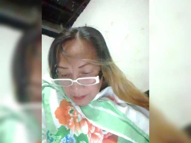 cherrywhite03's BongaCams show and profile