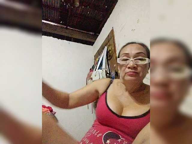 cherrywhite03's BongaCams show and profile