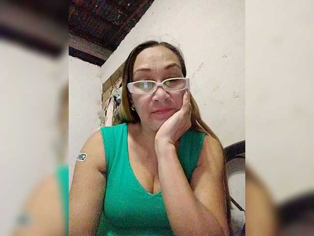 cherrywhite03's BongaCams show and profile