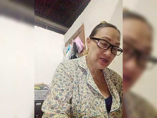 cherrywhite03 webcam