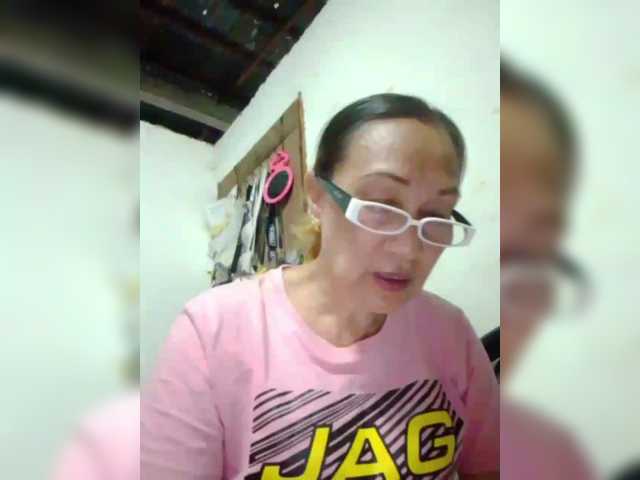 cherrywhite03 webcam bongacams model stream image