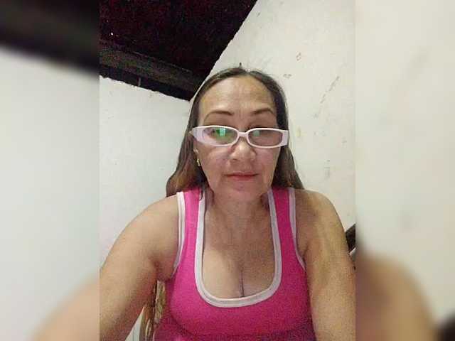 cherrywhite03's BongaCams show and profile