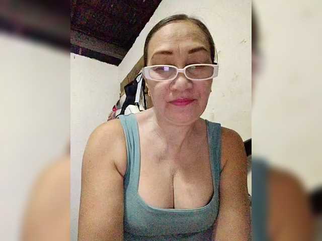 cherrywhite03's BongaCams show and profile