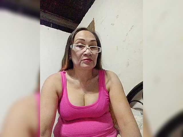 cherrywhite03's BongaCams show and profile