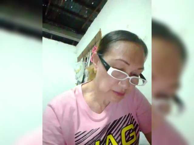 cherrywhite03 webcam bongacams model stream image