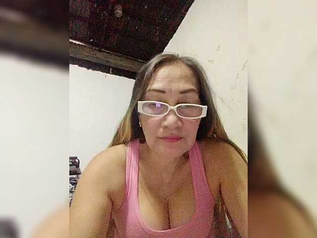 cherrywhite03's BongaCams show and profile