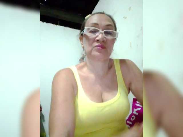 cherrywhite03's BongaCams show and profile