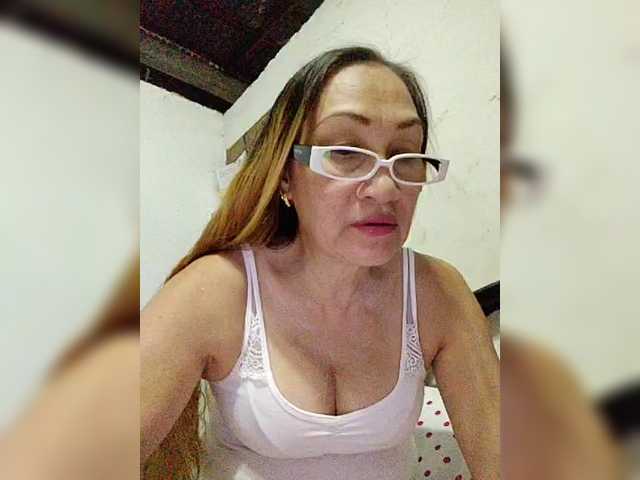 cherrywhite03 webcam