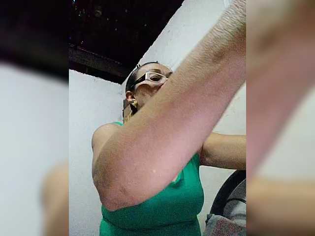 cherrywhite03's BongaCams show and profile