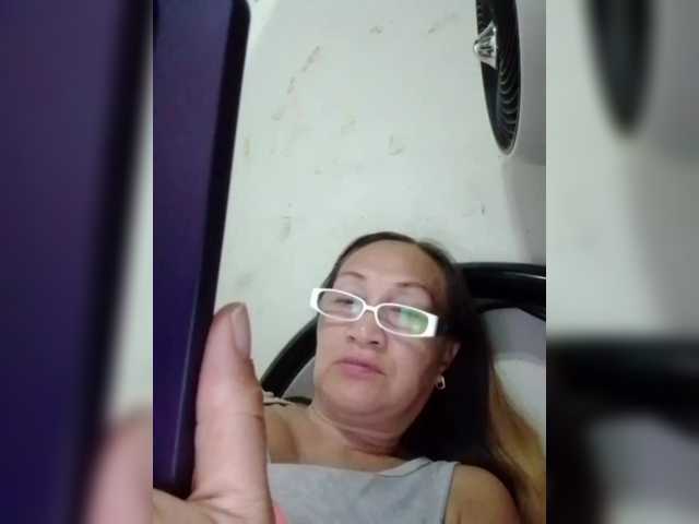 cherrywhite03's BongaCams show and profile