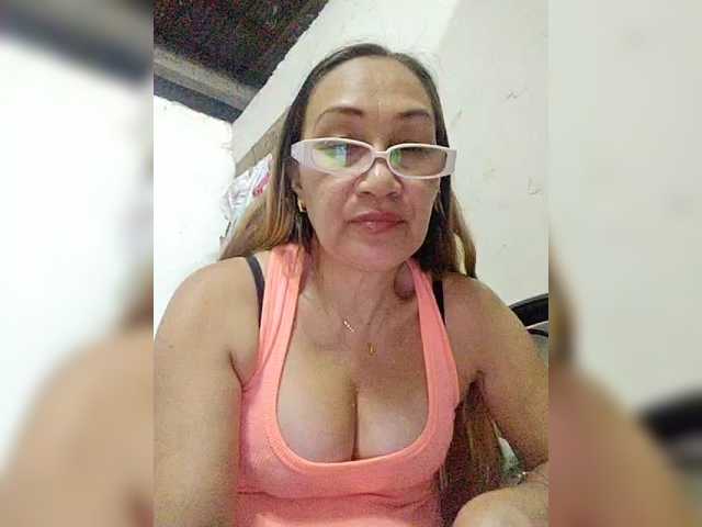 cherrywhite03's BongaCams show and profile