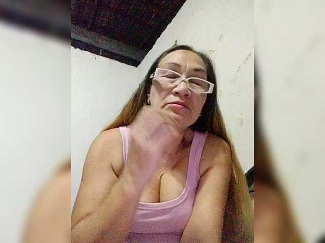 cherrywhite03's BongaCams show and profile