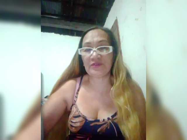 cherrywhite03 webcam