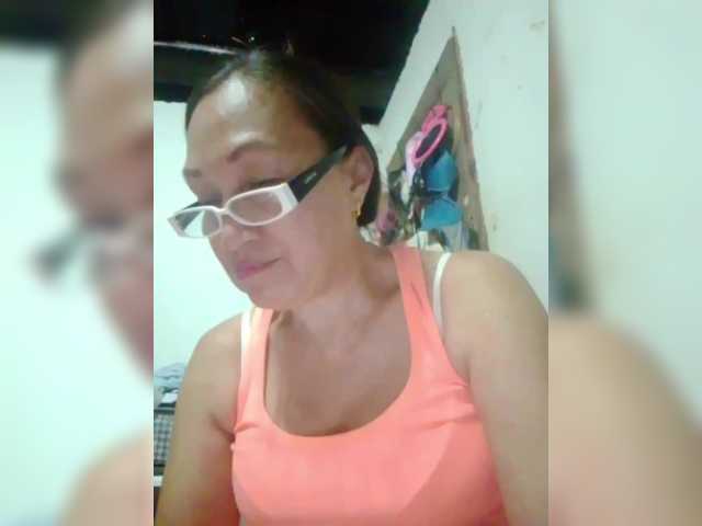 cherrywhite03's BongaCams show and profile