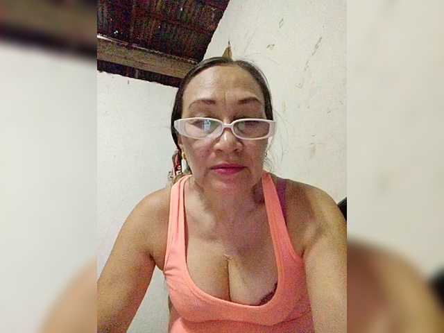 cherrywhite03's BongaCams show and profile