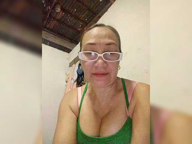 cherrywhite03's BongaCams show and profile