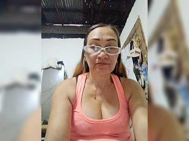 cherrywhite03's BongaCams show and profile