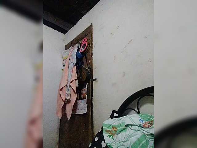 cherrywhite03's BongaCams show and profile