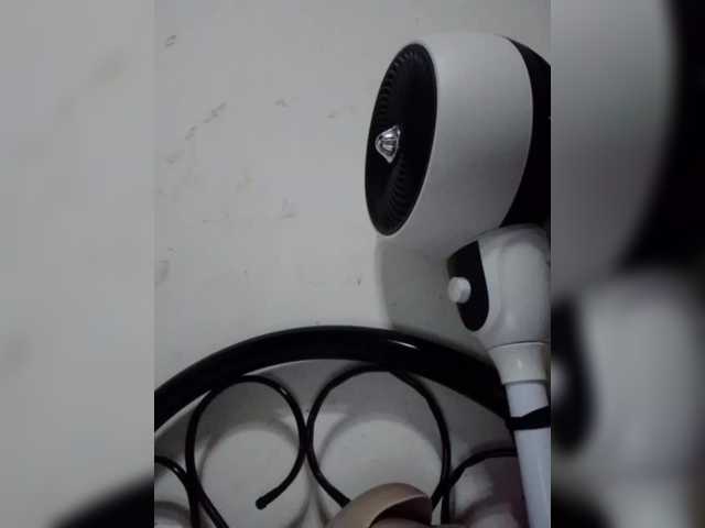 cherrywhite03's BongaCams show and profile