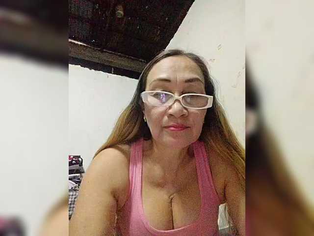 cherrywhite03's BongaCams show and profile