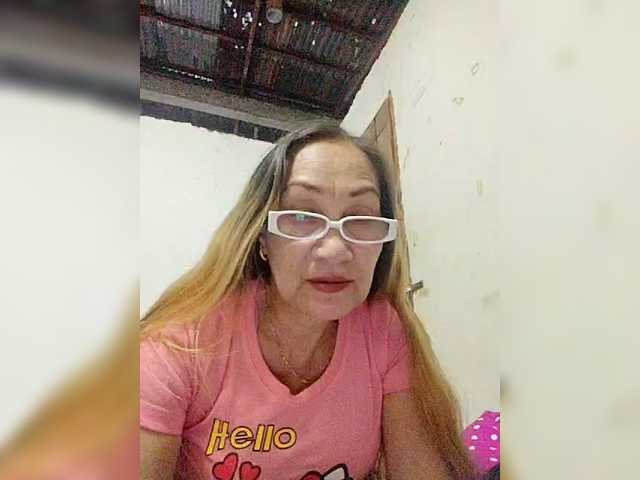 cherrywhite03's BongaCams show and profile